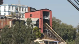 Est. Superior Ascensor Larraín